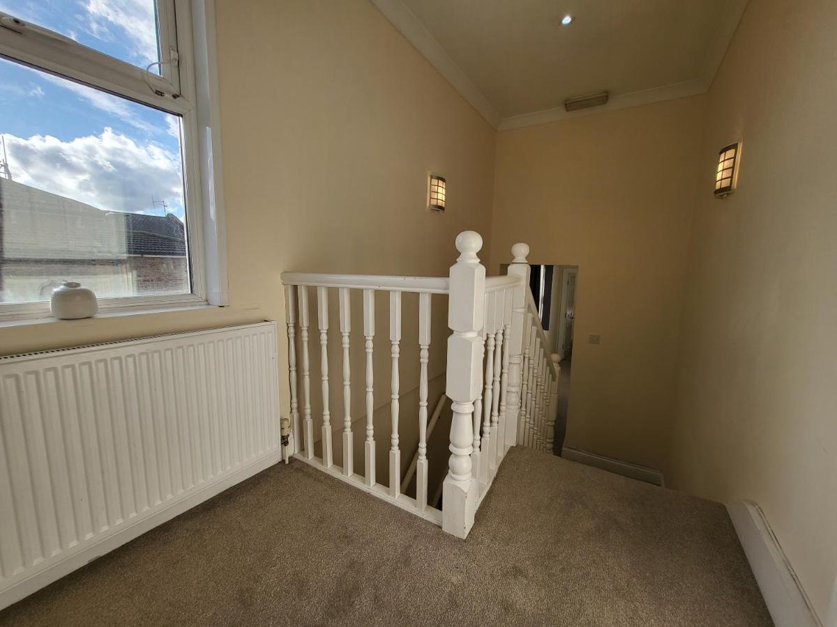 Tooting Bec Central Apartment By London Tube المظهر الخارجي الصورة